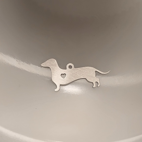 💍5/$15 small weiner dog charm - Picture 1 of 2
